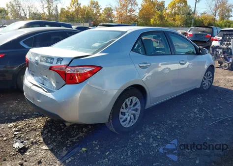 2017 Toyota Corolla Le z USA, uszkodzony, nr VIN 2T1BURHEXHC884922